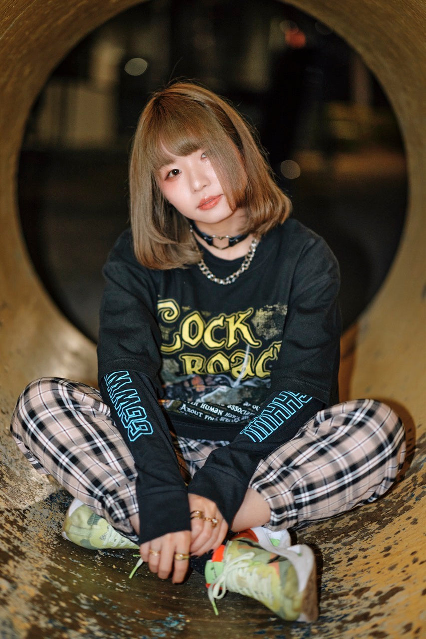 「COCKROACH」ゴキブリ Tシャツ