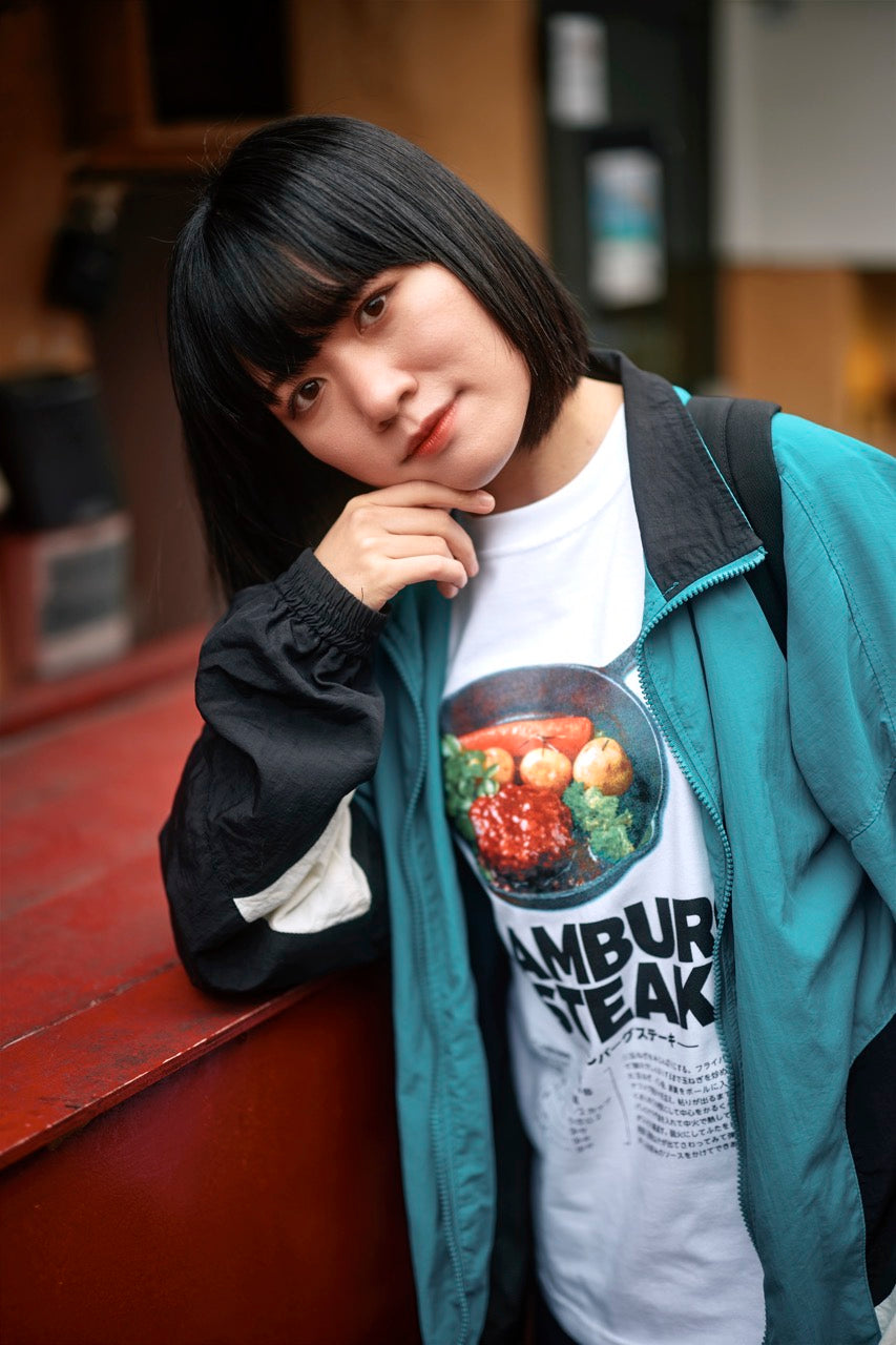 Delicious "Hamburger Steak Recipe" T-shirt
