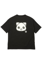 背中にドゥーンTシャツ